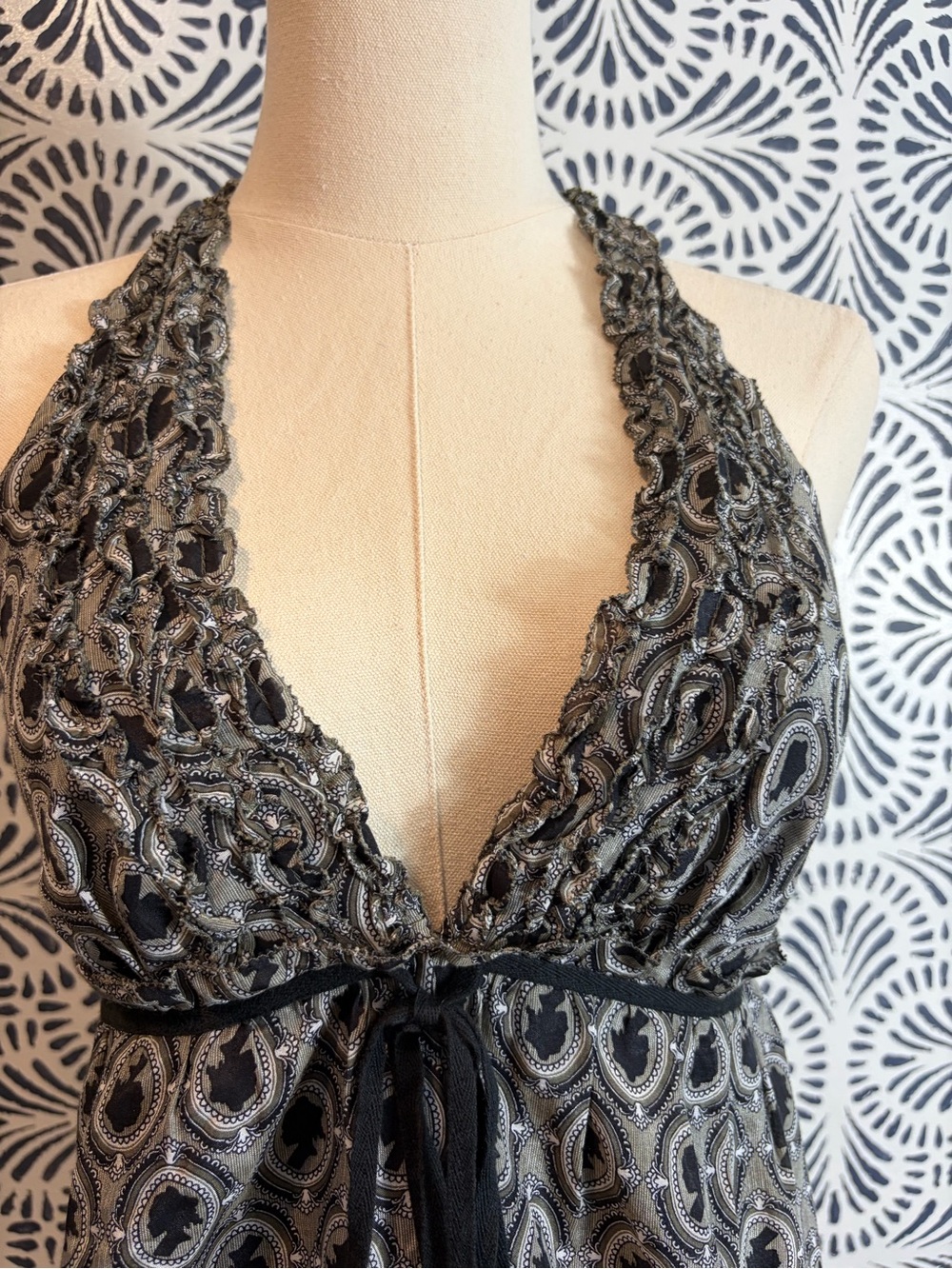 J. Crew Silk Blend Cameo Design Halter Tank Top - Picture 3 of 12